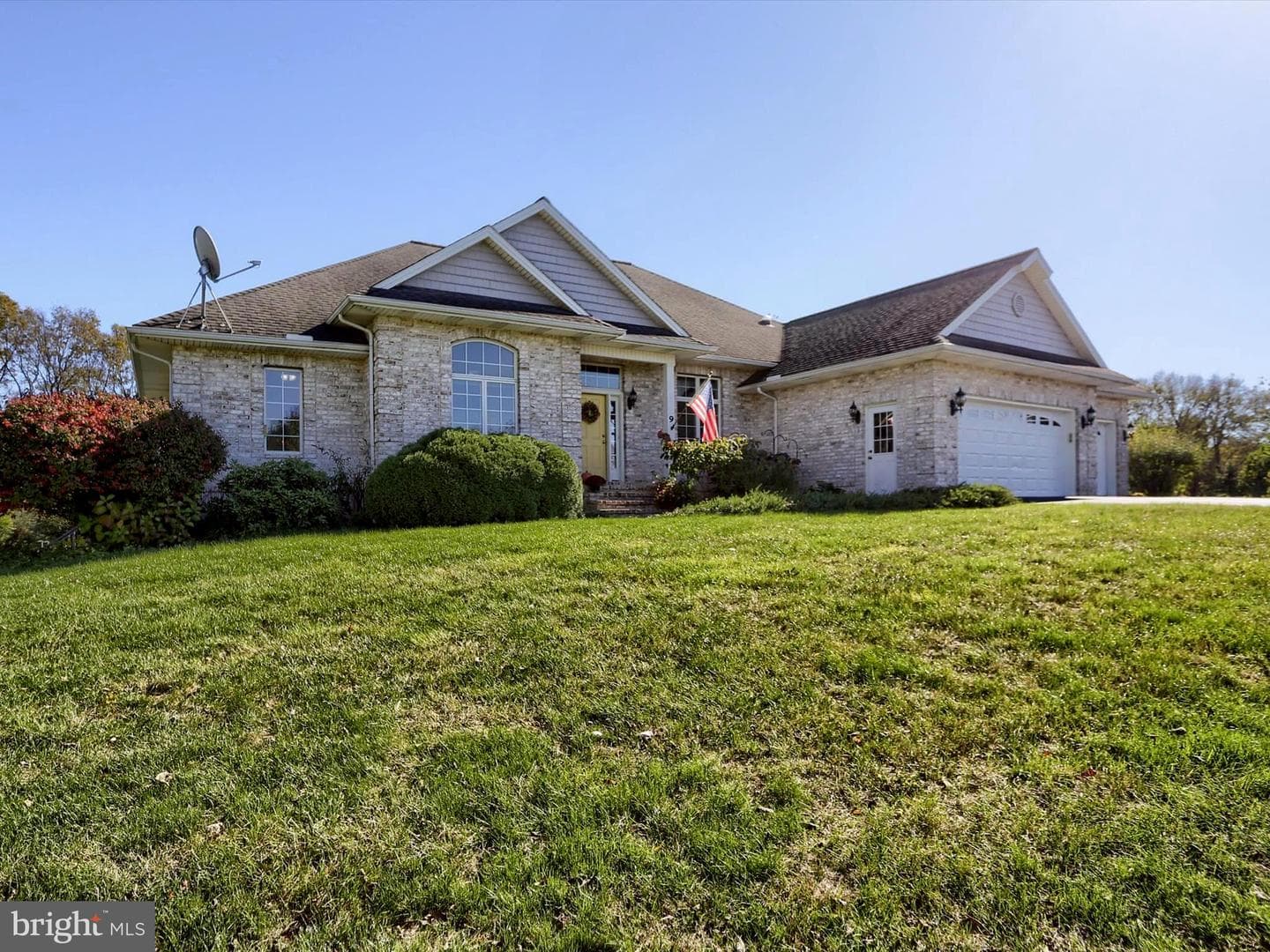 9 E Linden Drive E photo 2