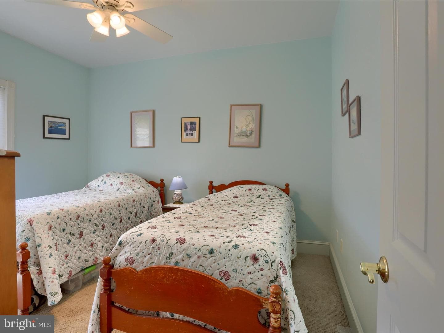 9 E Linden Drive E photo 21