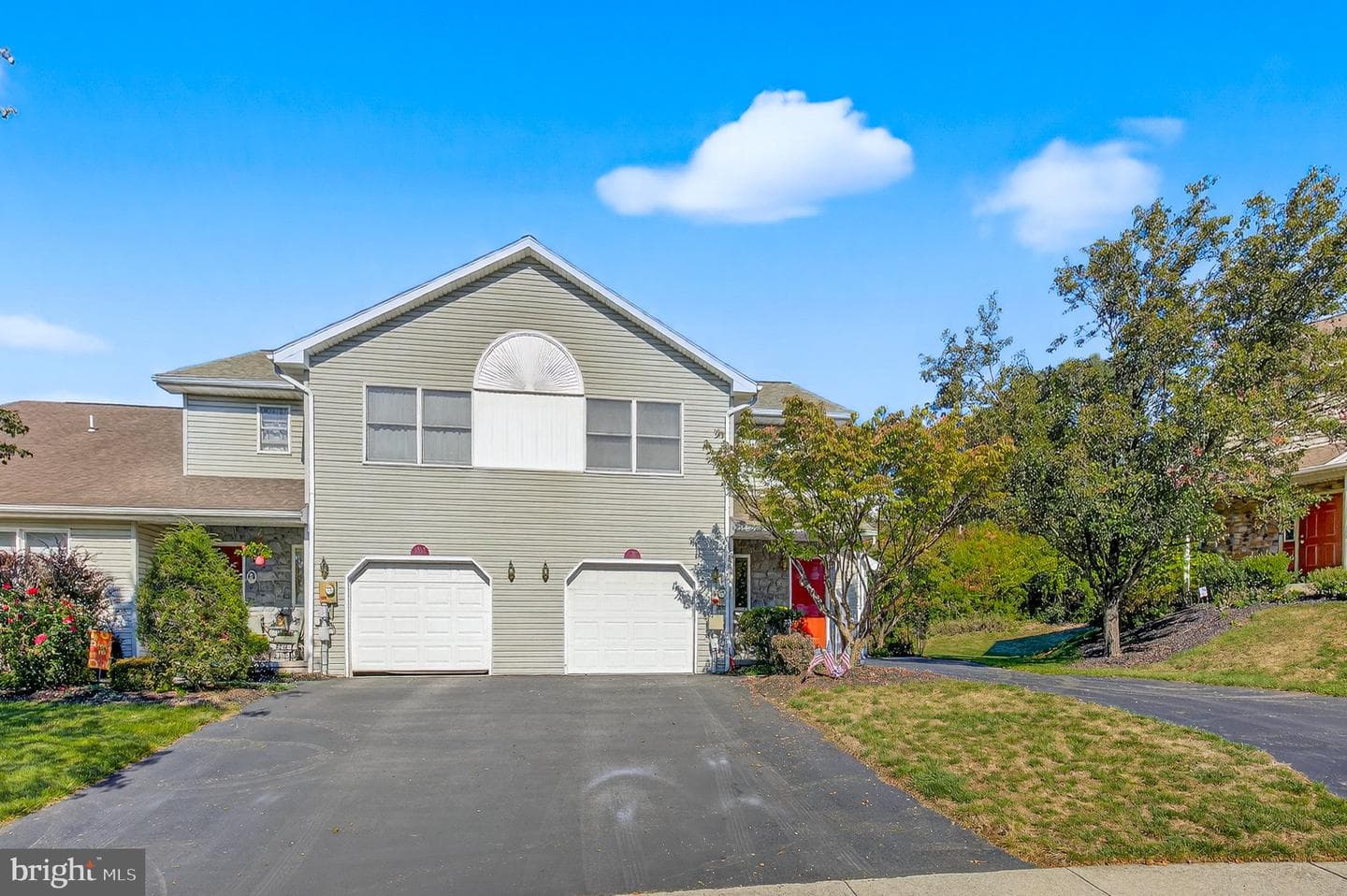 1350 Sugar Maple Court photo 4