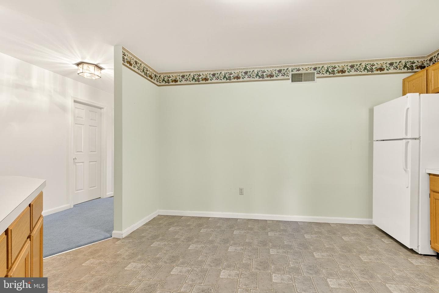 1350 Sugar Maple Court photo 9