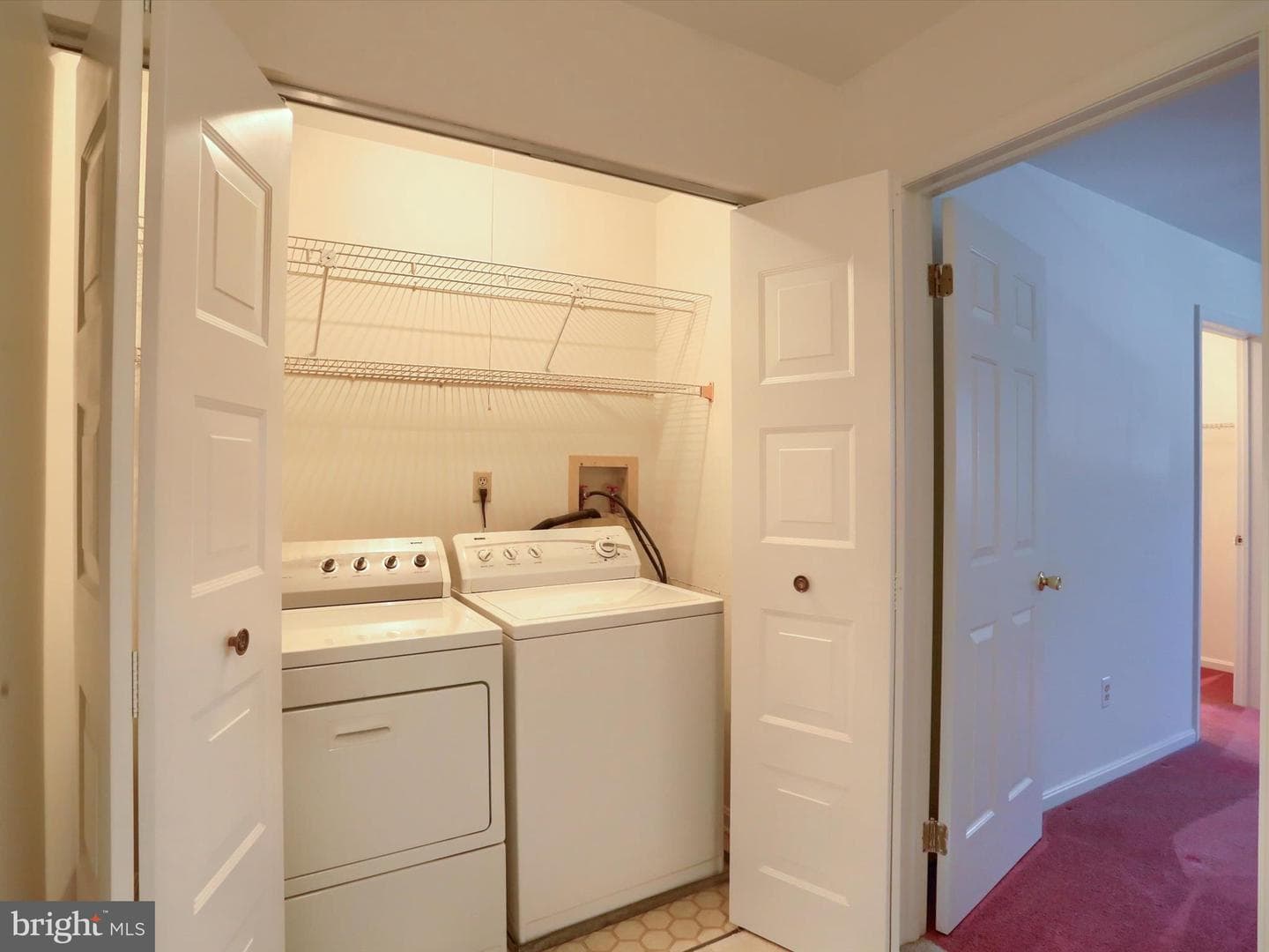 1068 W Foxcroft Drive photo 20