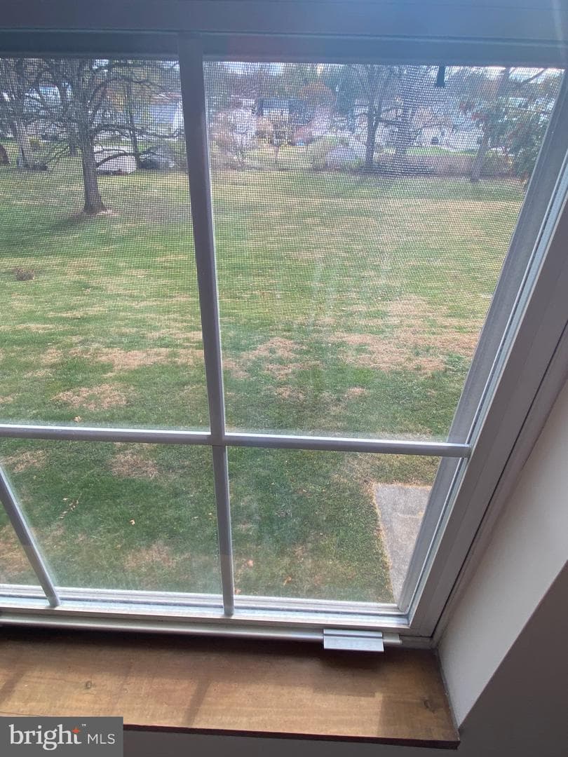 1052 Rebecca Street photo 14