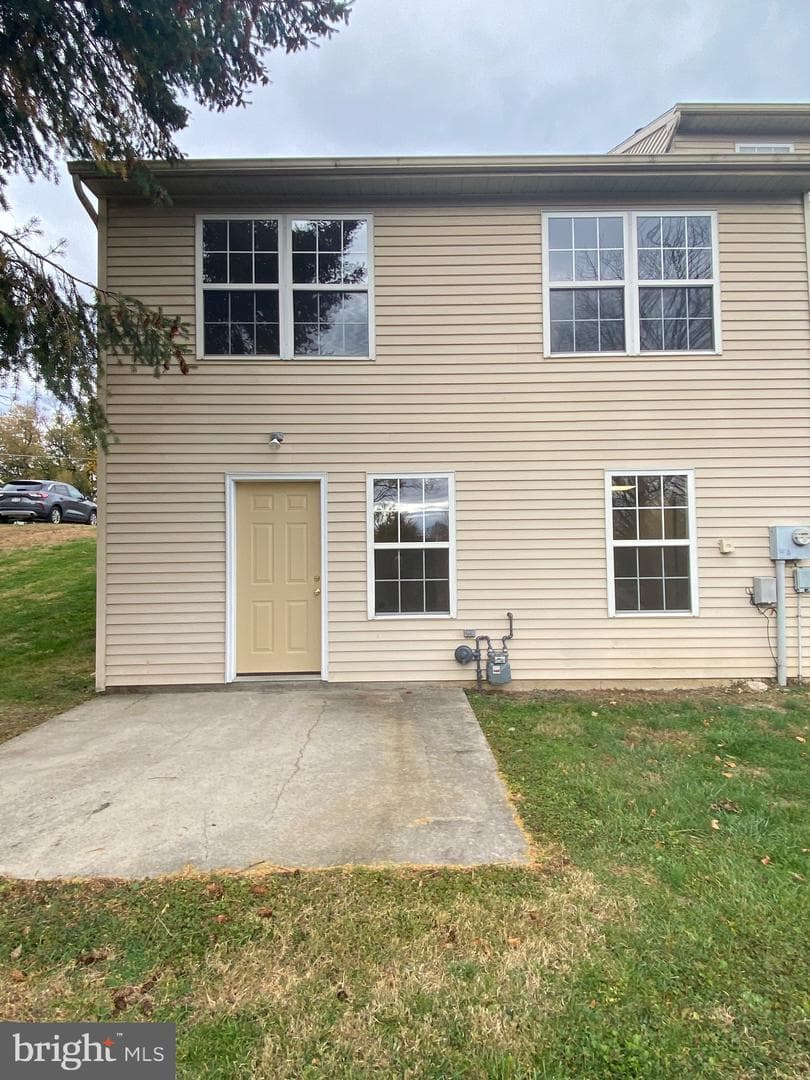 1052 Rebecca Street photo 26