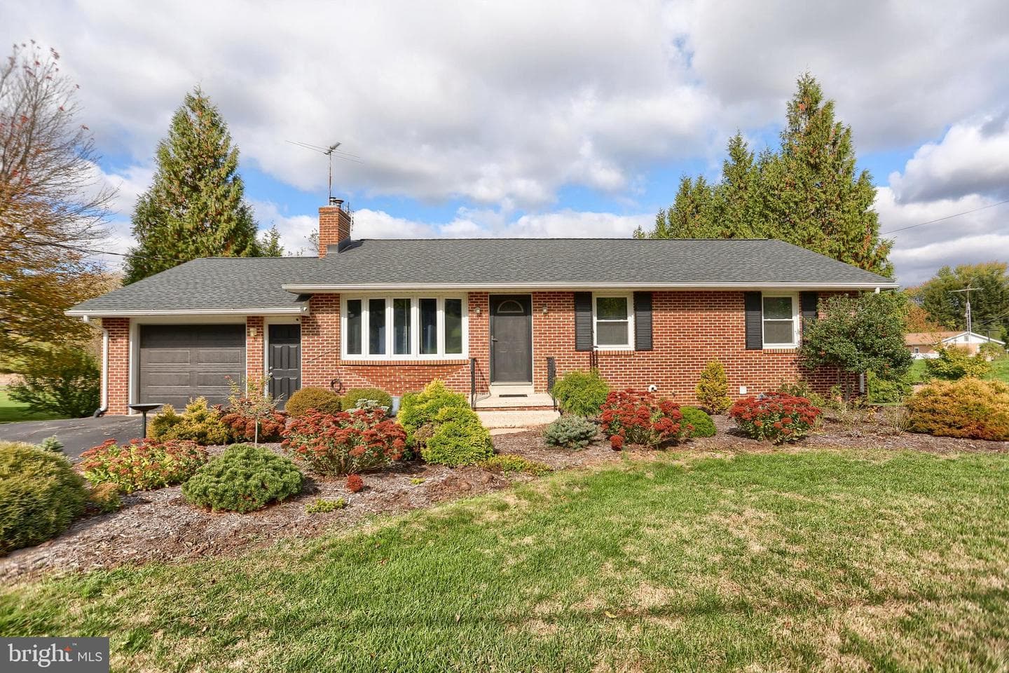 418 Heisers Lane photo 2