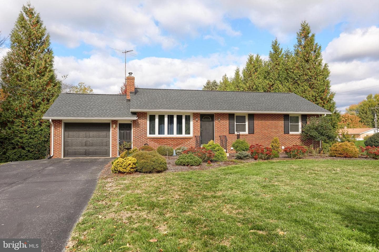 418 Heisers Lane photo 3
