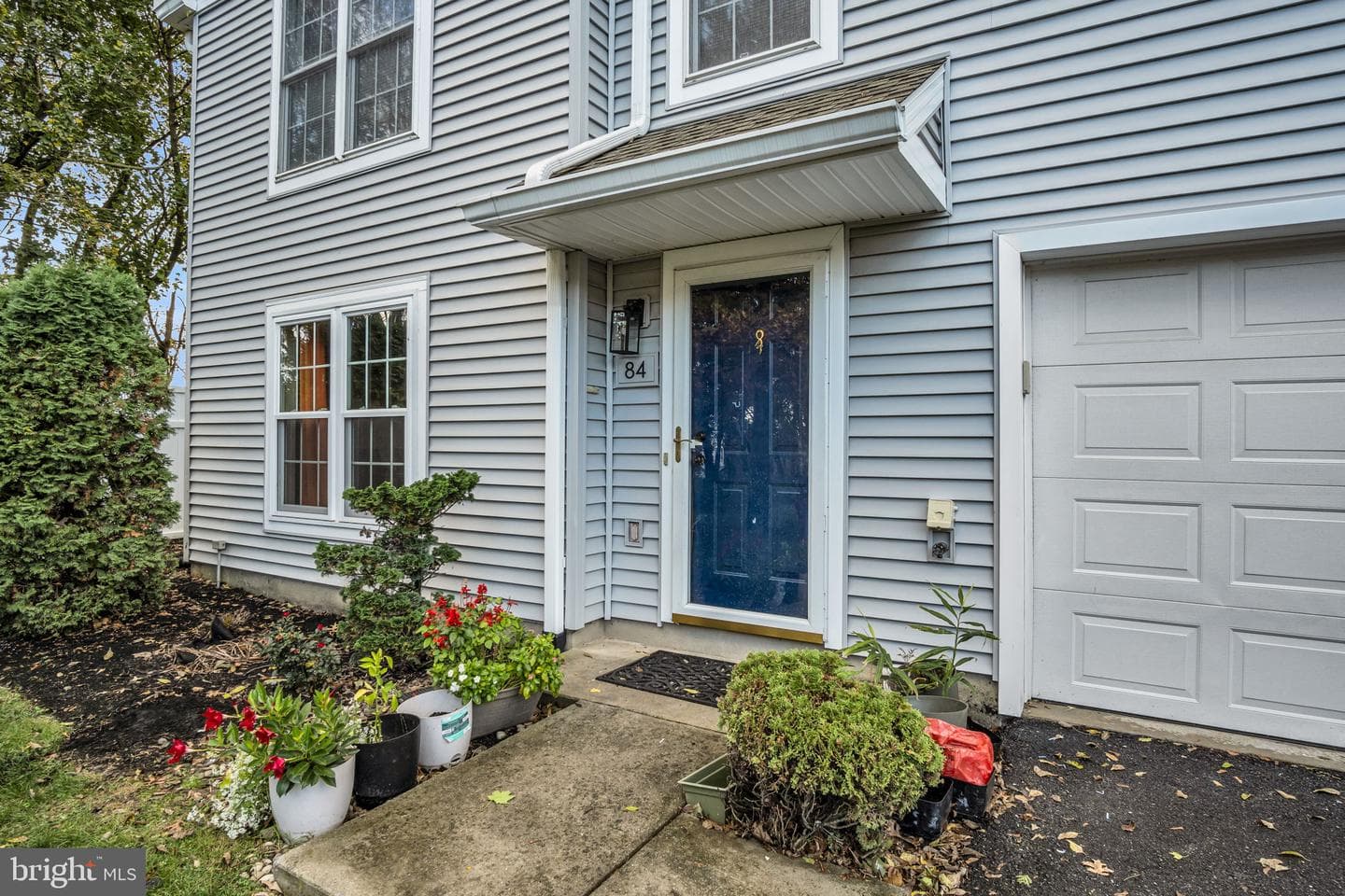 84 Courtyard Drive photo 4