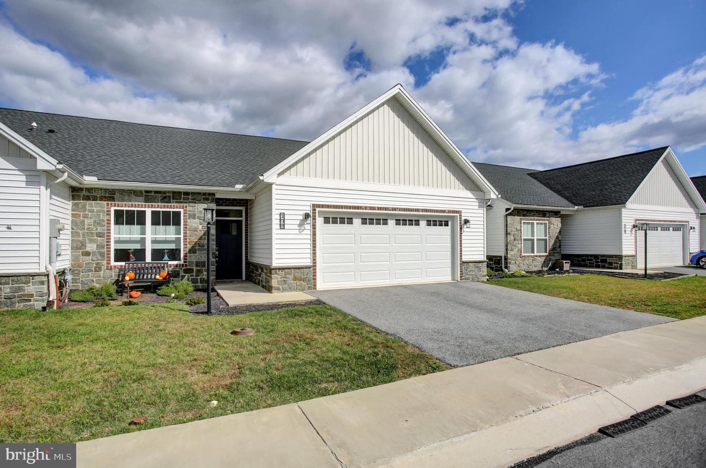 108 Cardinal Drive photo 1