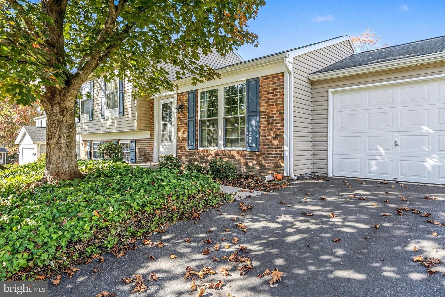 9 Oakwood Court photo 2