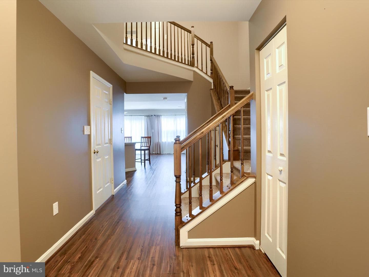 8 Brook Side Drive photo 2