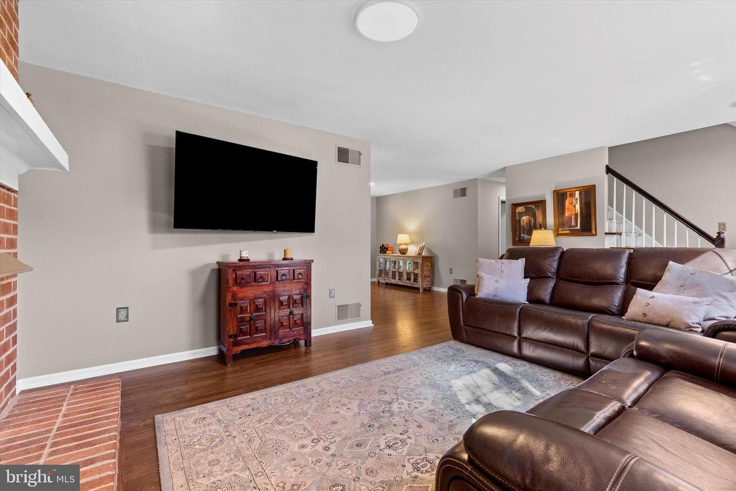 52 Fairway Drive photo 9