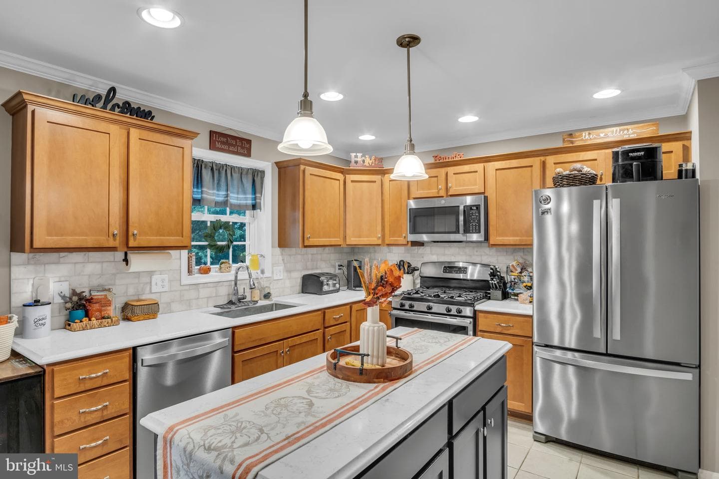 2 Rockledge Court photo 8