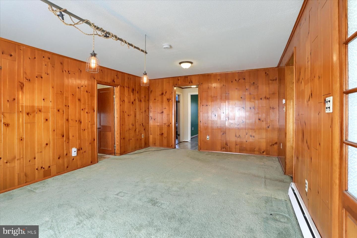 950 W Trindle Road photo 13