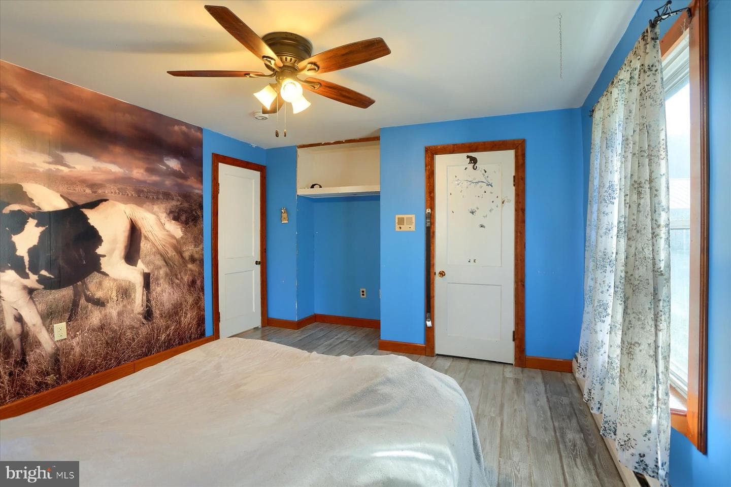 950 W Trindle Road photo 17