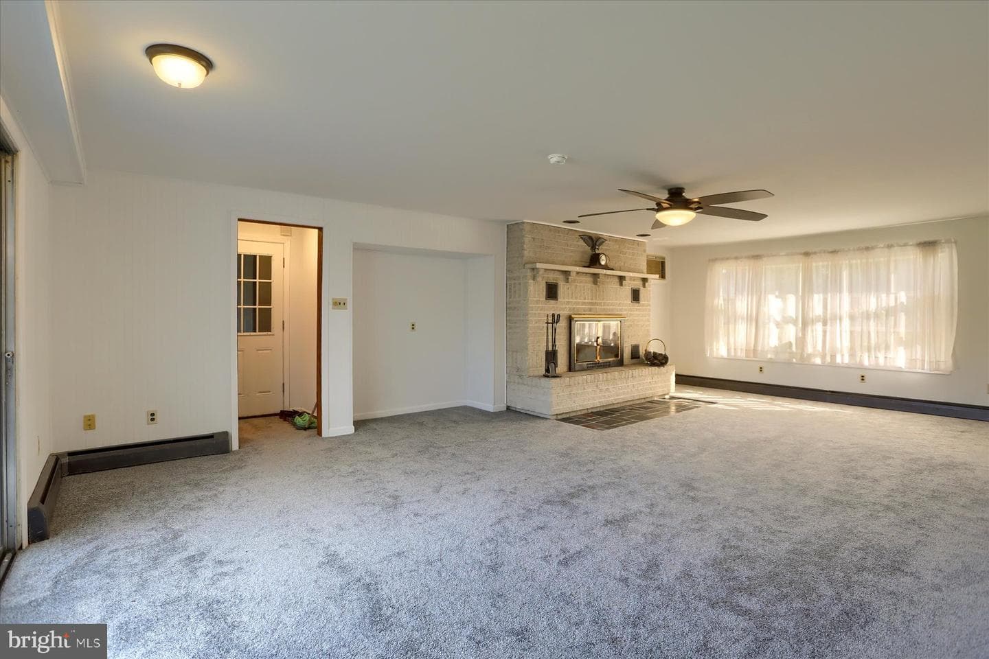 950 W Trindle Road photo 5