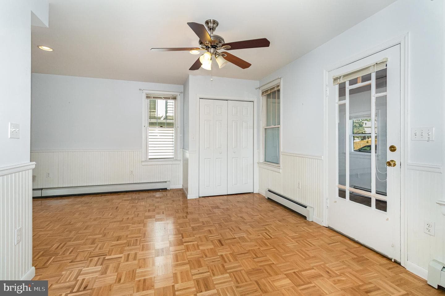 112 S Washington Street photo 3