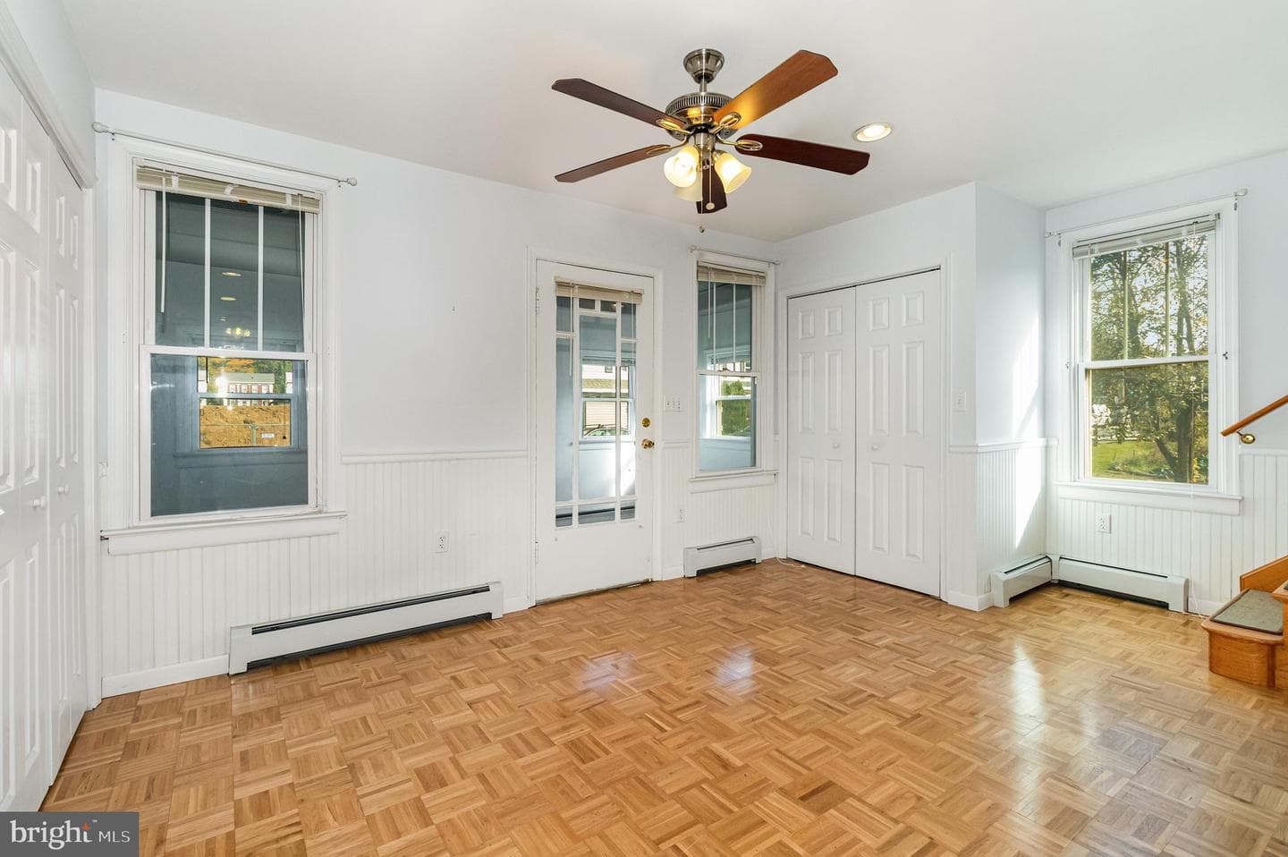112 S Washington Street photo 4