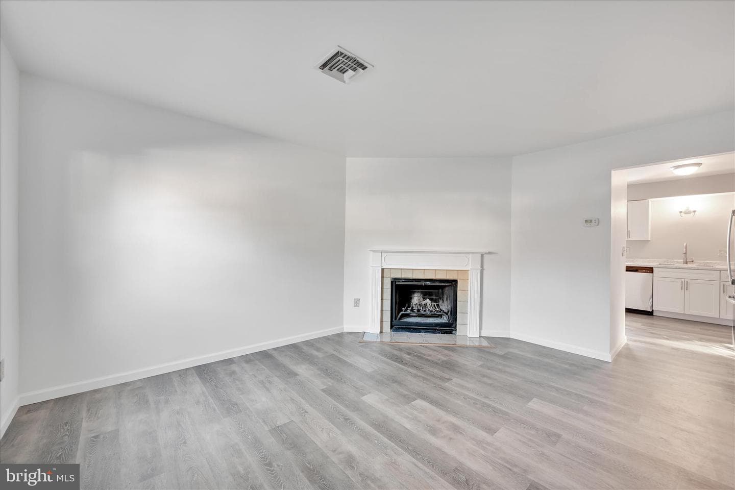 1129 Nanroc Drive photo 4