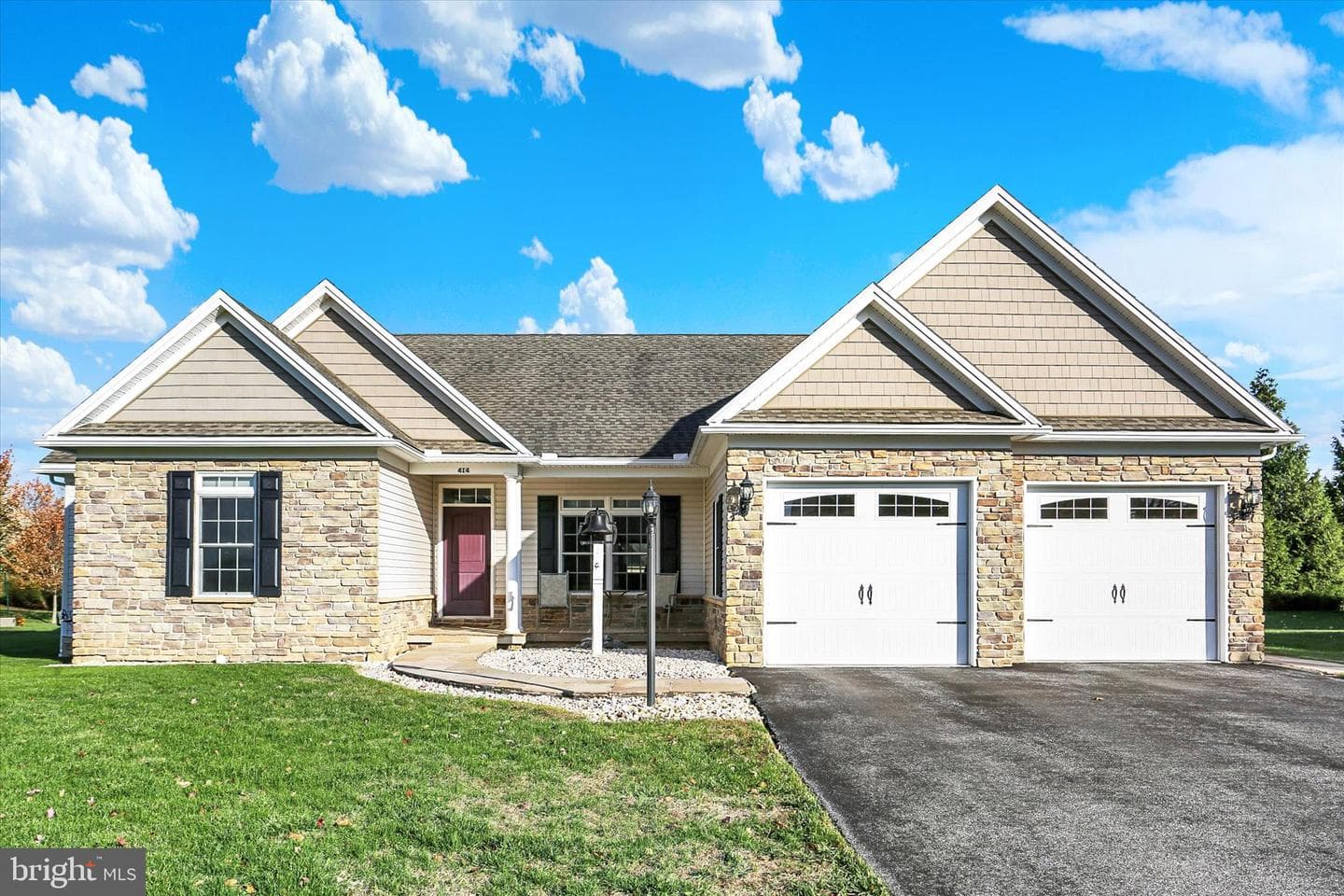 414 Chestnut Drive photo 1