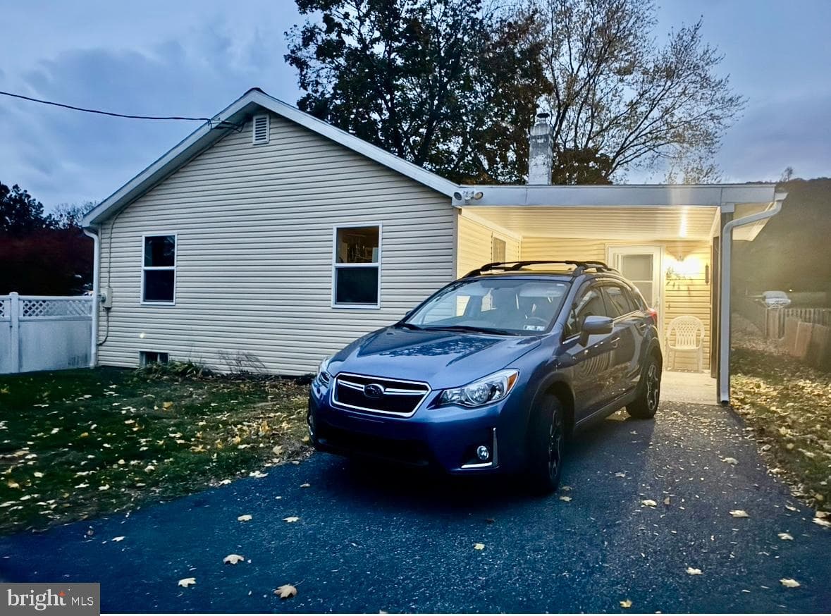 105 Miller Street photo 3