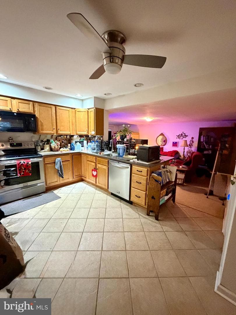 105 Miller Street photo 5