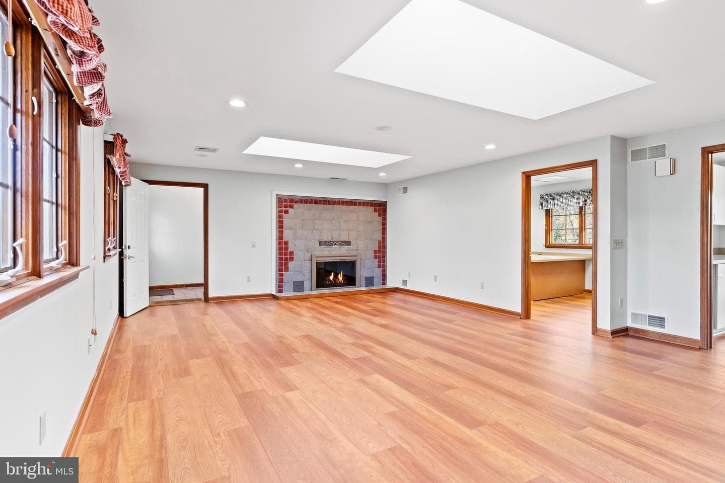 255 Hickory Road photo 14