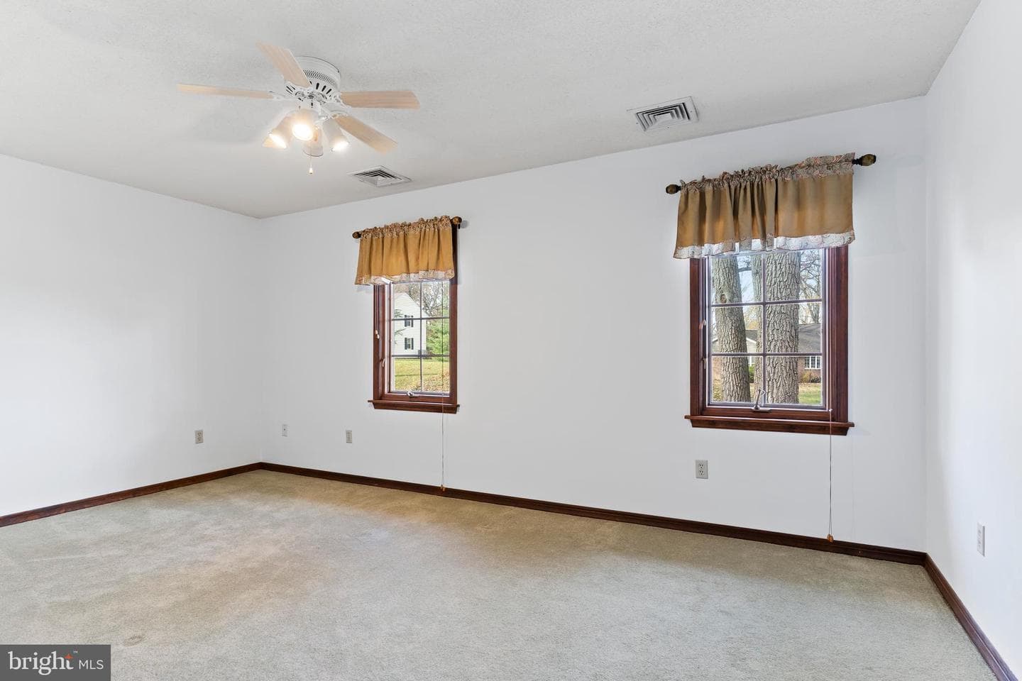 255 Hickory Road photo 24