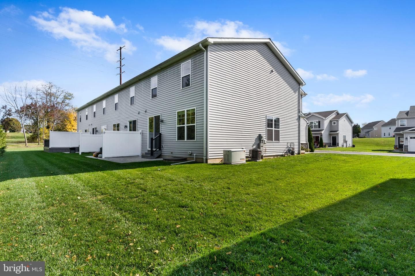 545 Joseph Court photo 4