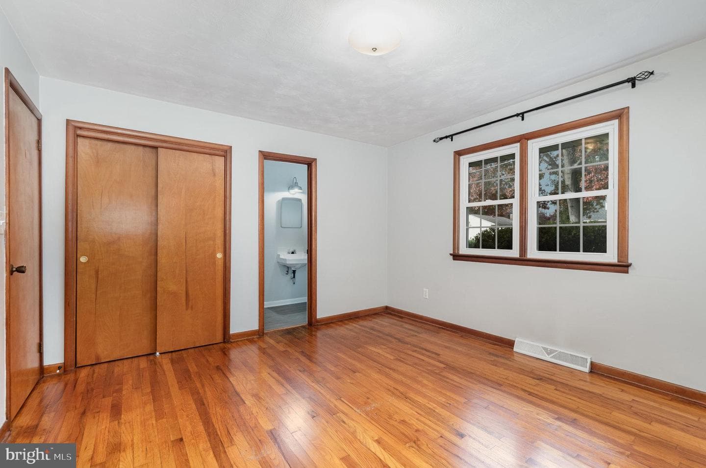 20 Chestnut Street photo 14