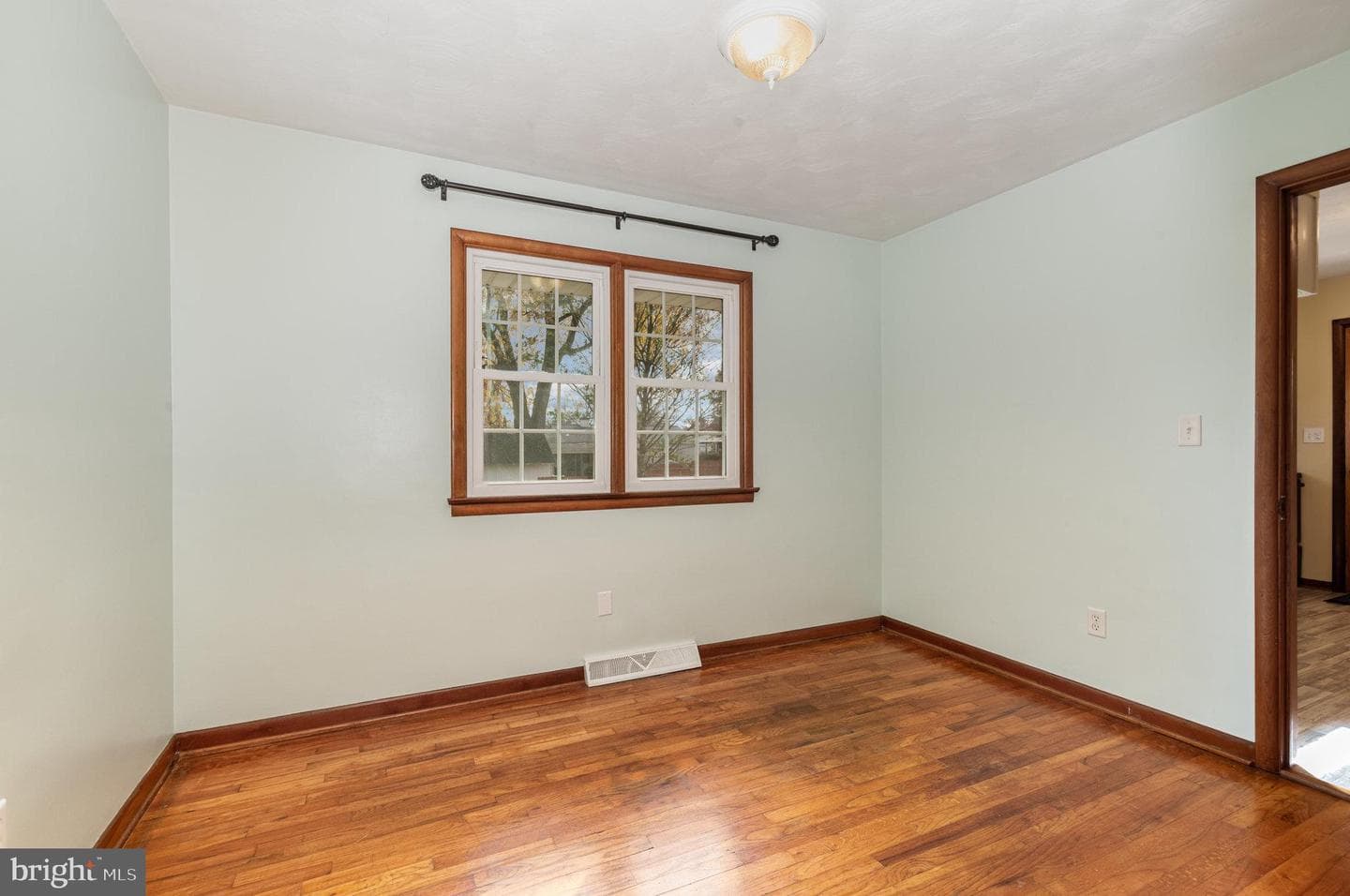20 Chestnut Street photo 8