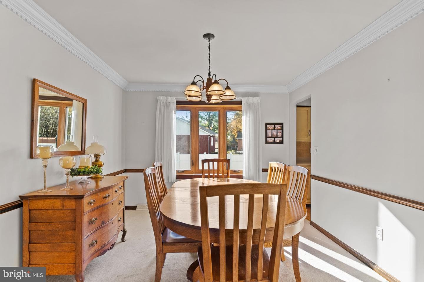 924 Forbes Road photo 10