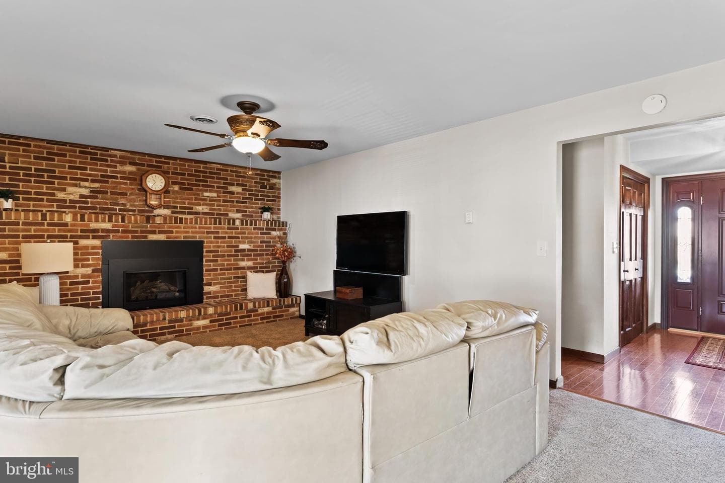 924 Forbes Road photo 12