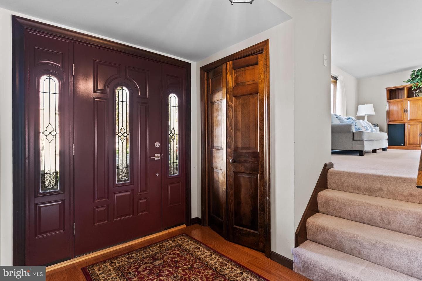 924 Forbes Road photo 2