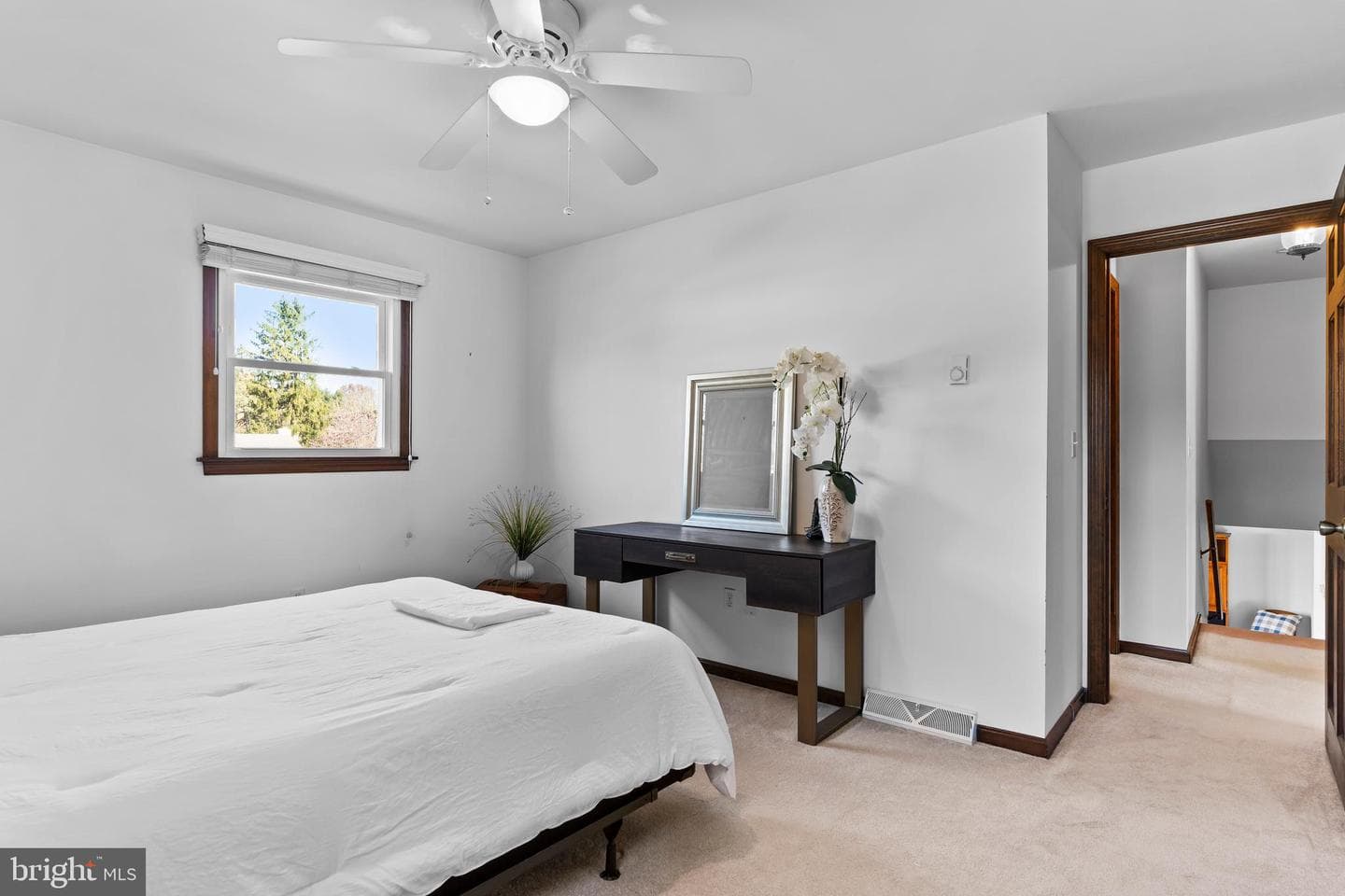 924 Forbes Road photo 23