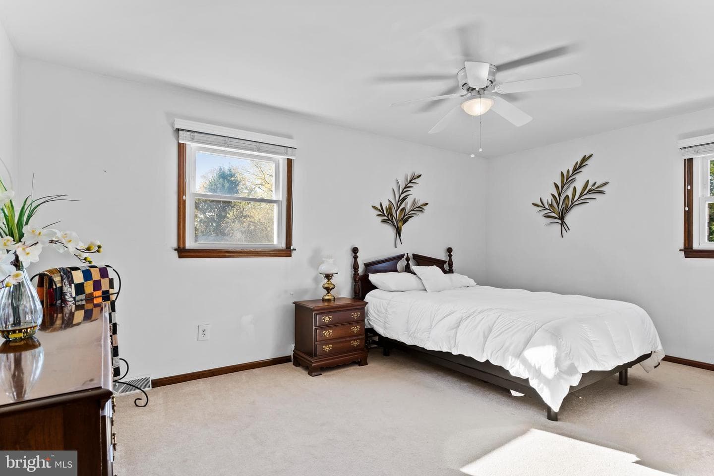 924 Forbes Road photo 24