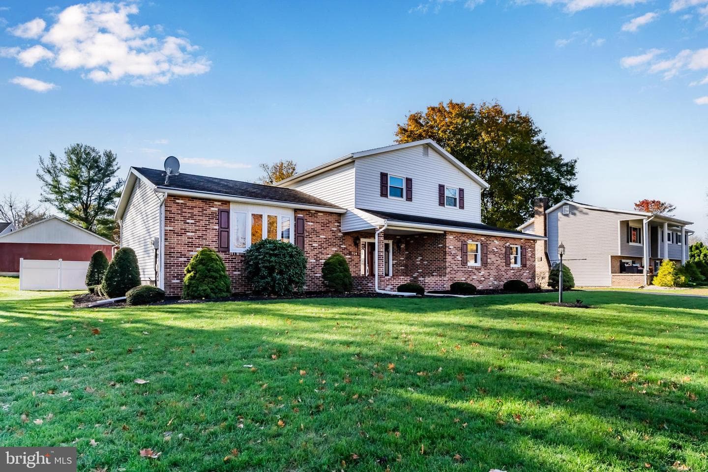 924 Forbes Road photo 33