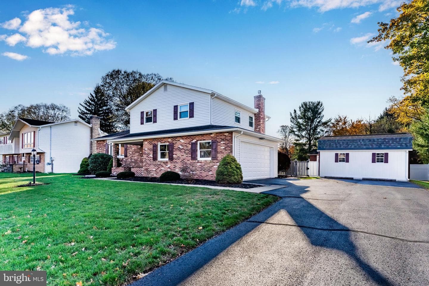 924 Forbes Road photo 34