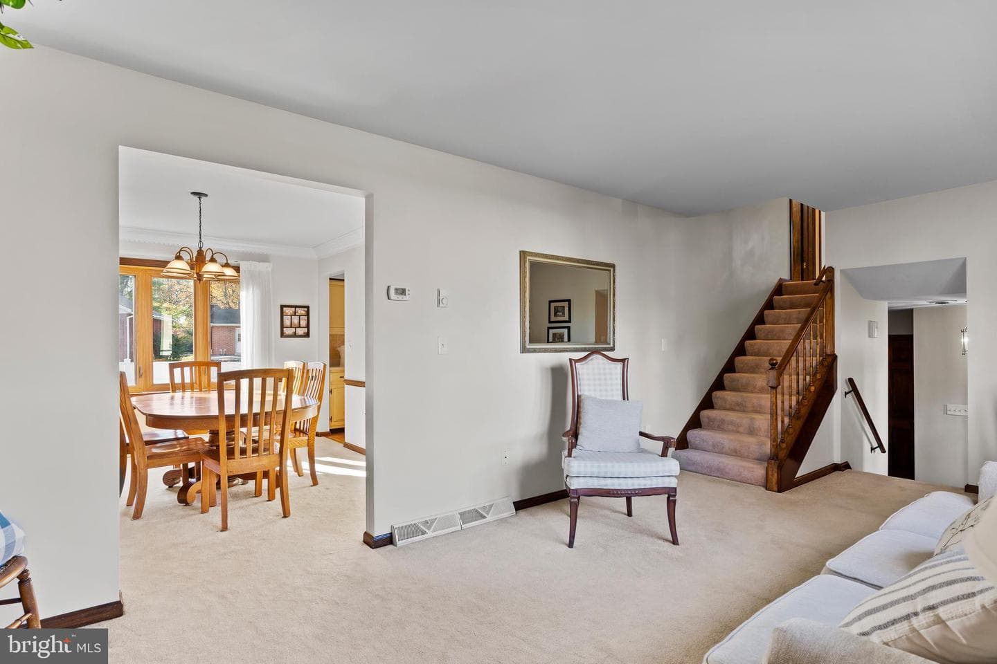 924 Forbes Road photo 4