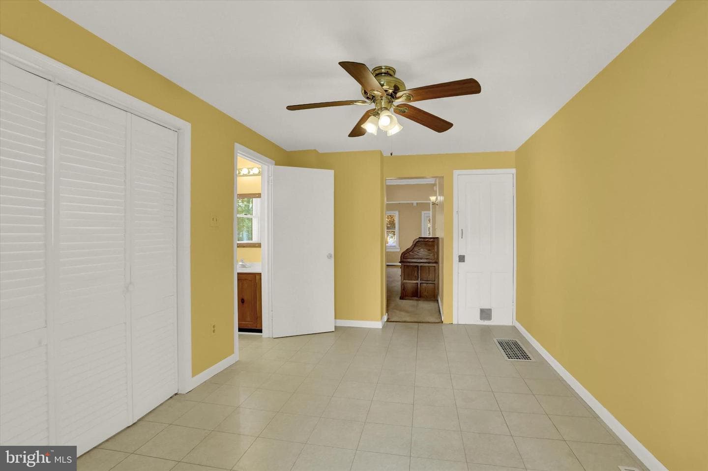 132 Hummel Avenue photo 12
