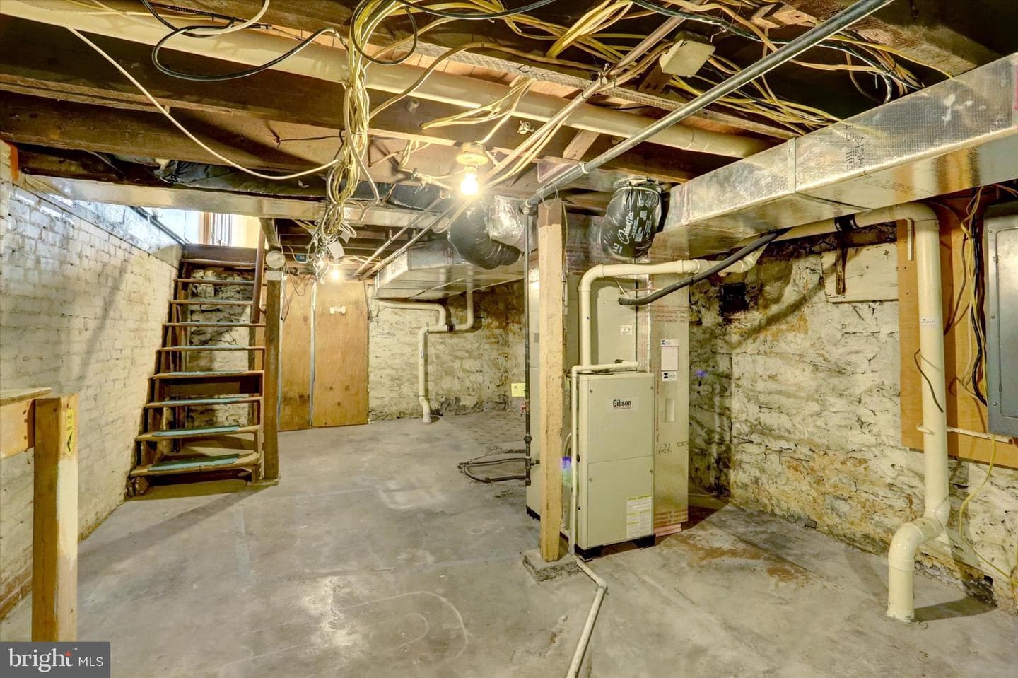 132 Hummel Avenue photo 31