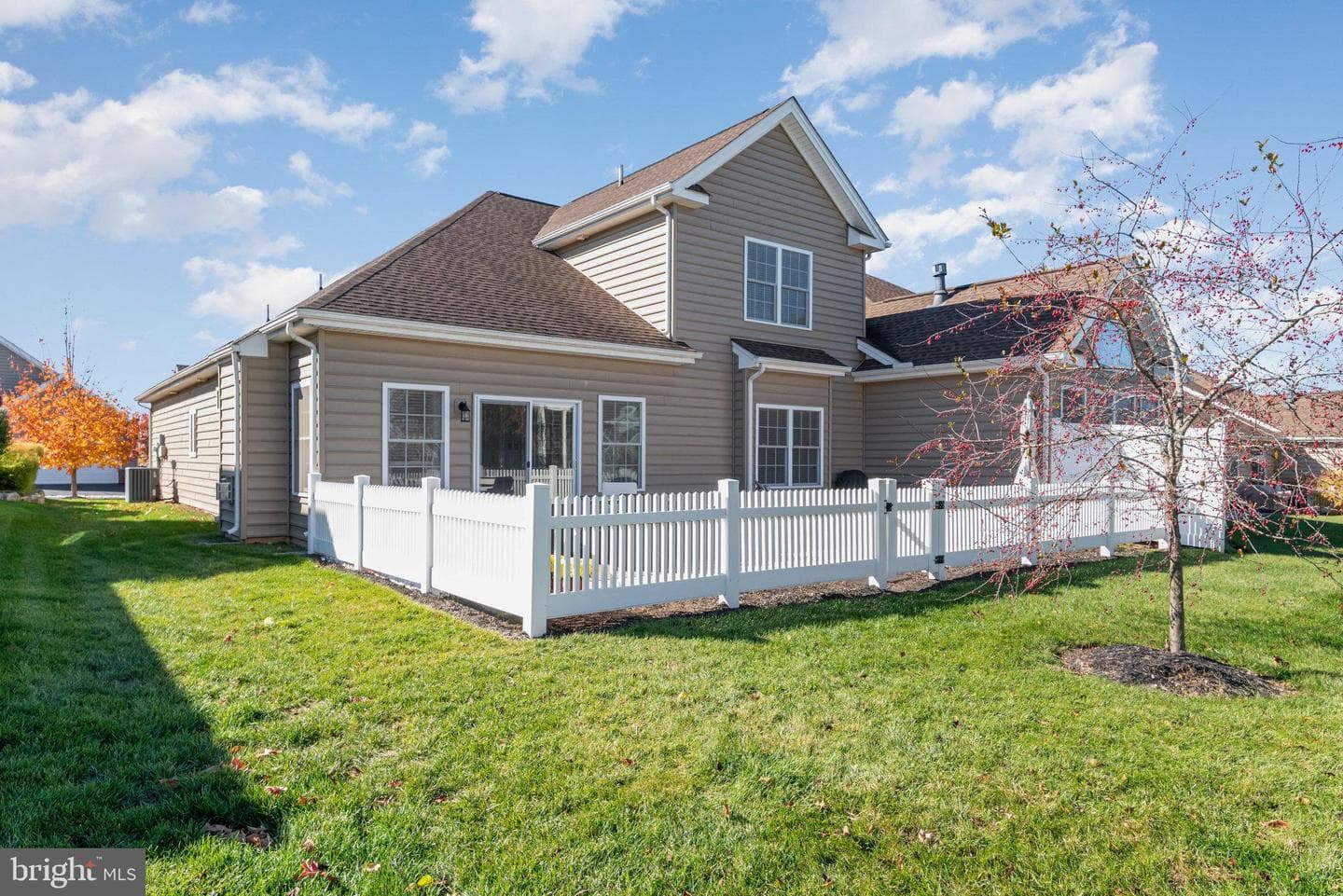 153 James Madison Drive photo 24