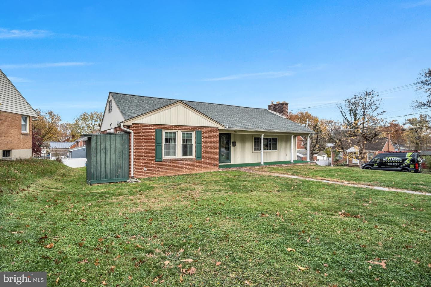 201 Poplar Avenue photo 3