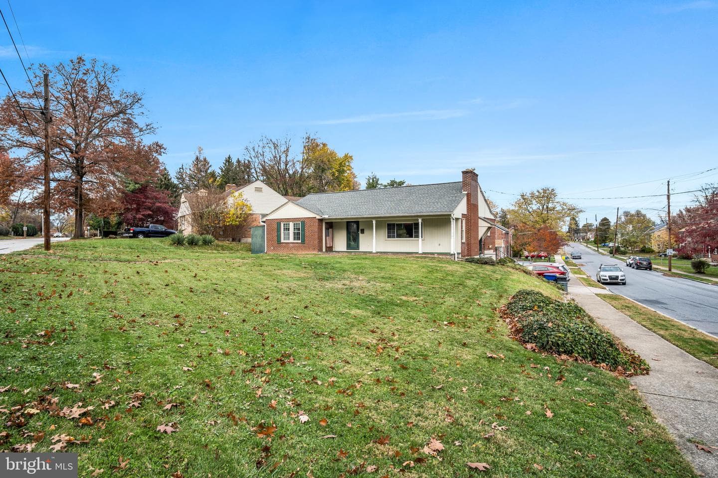 201 Poplar Avenue photo 4