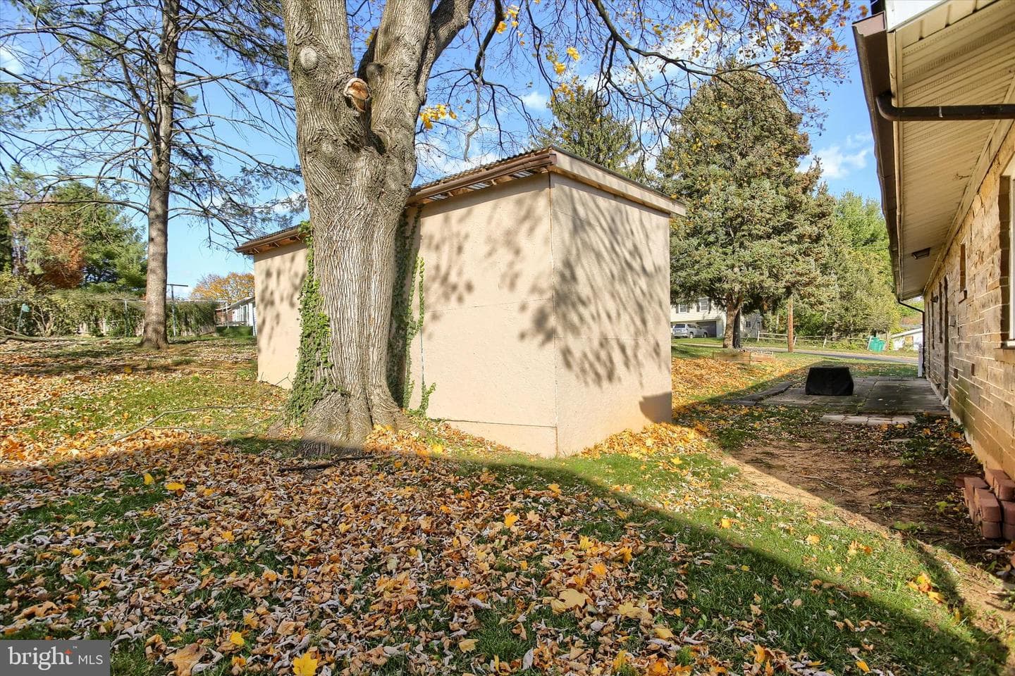 4709 Delbrook Road photo 32