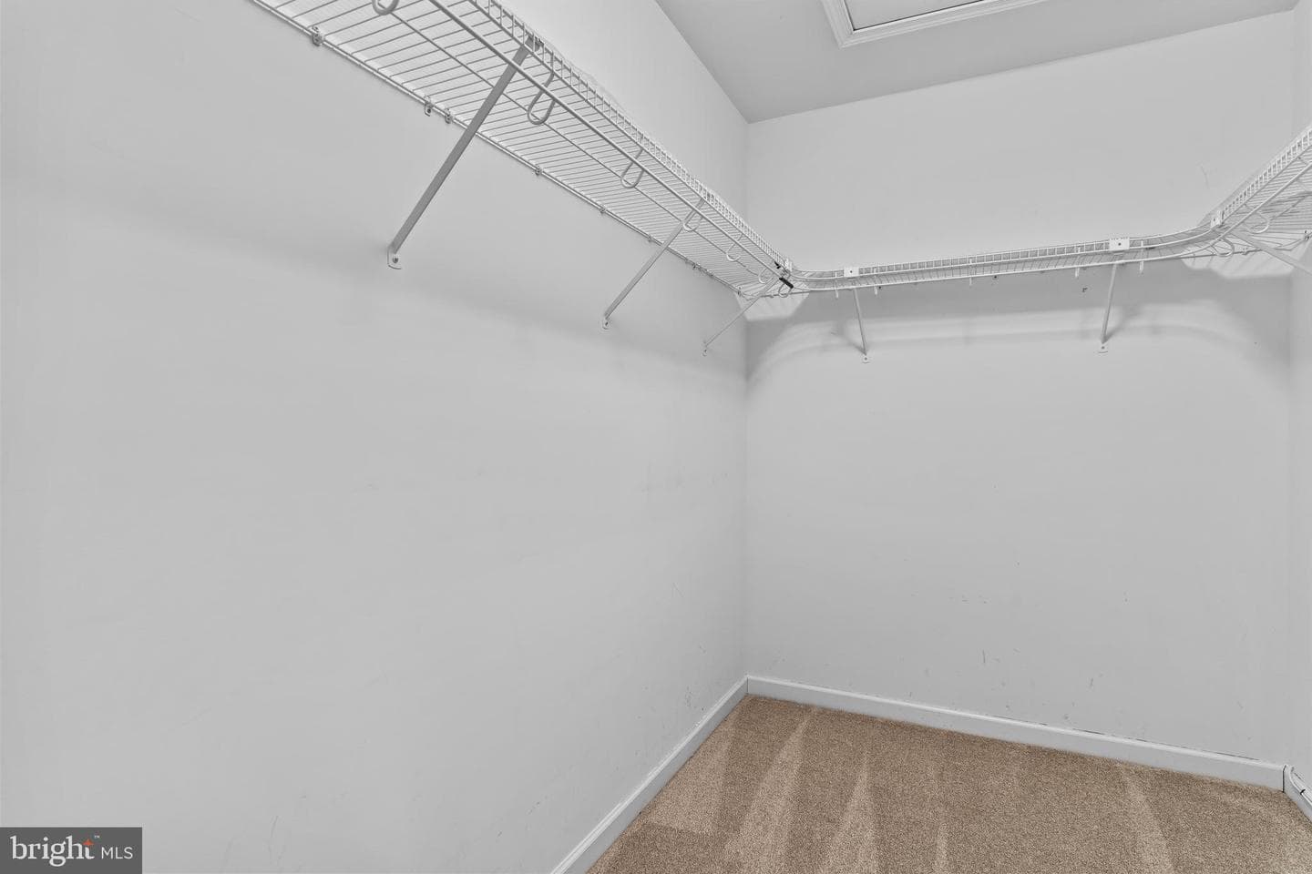 5225 Winthrop Avenue photo 26