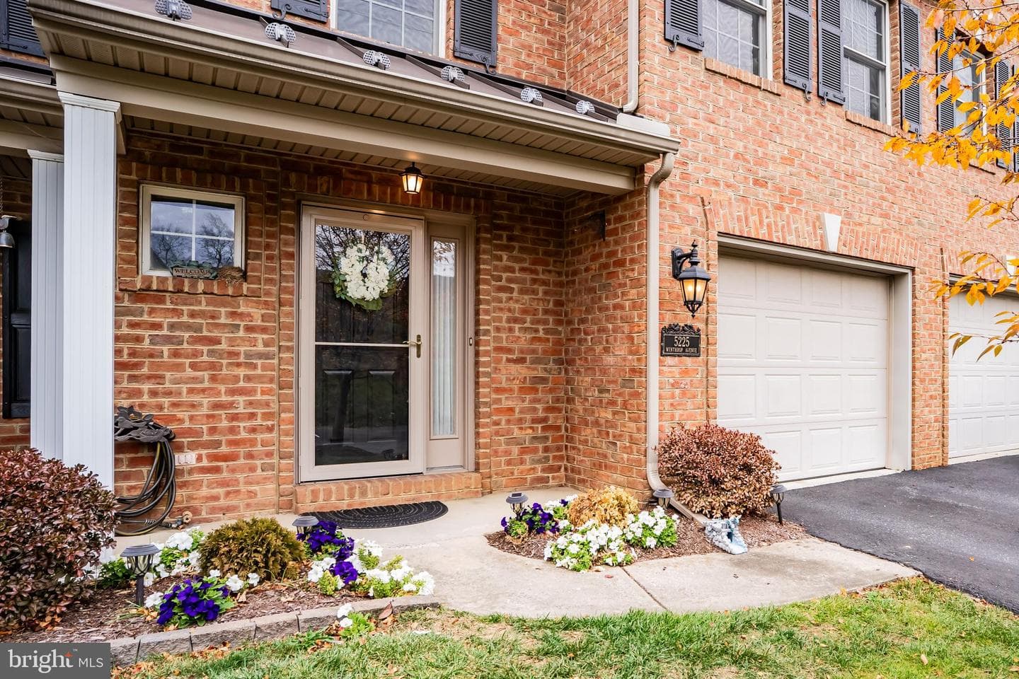 5225 Winthrop Avenue photo 4