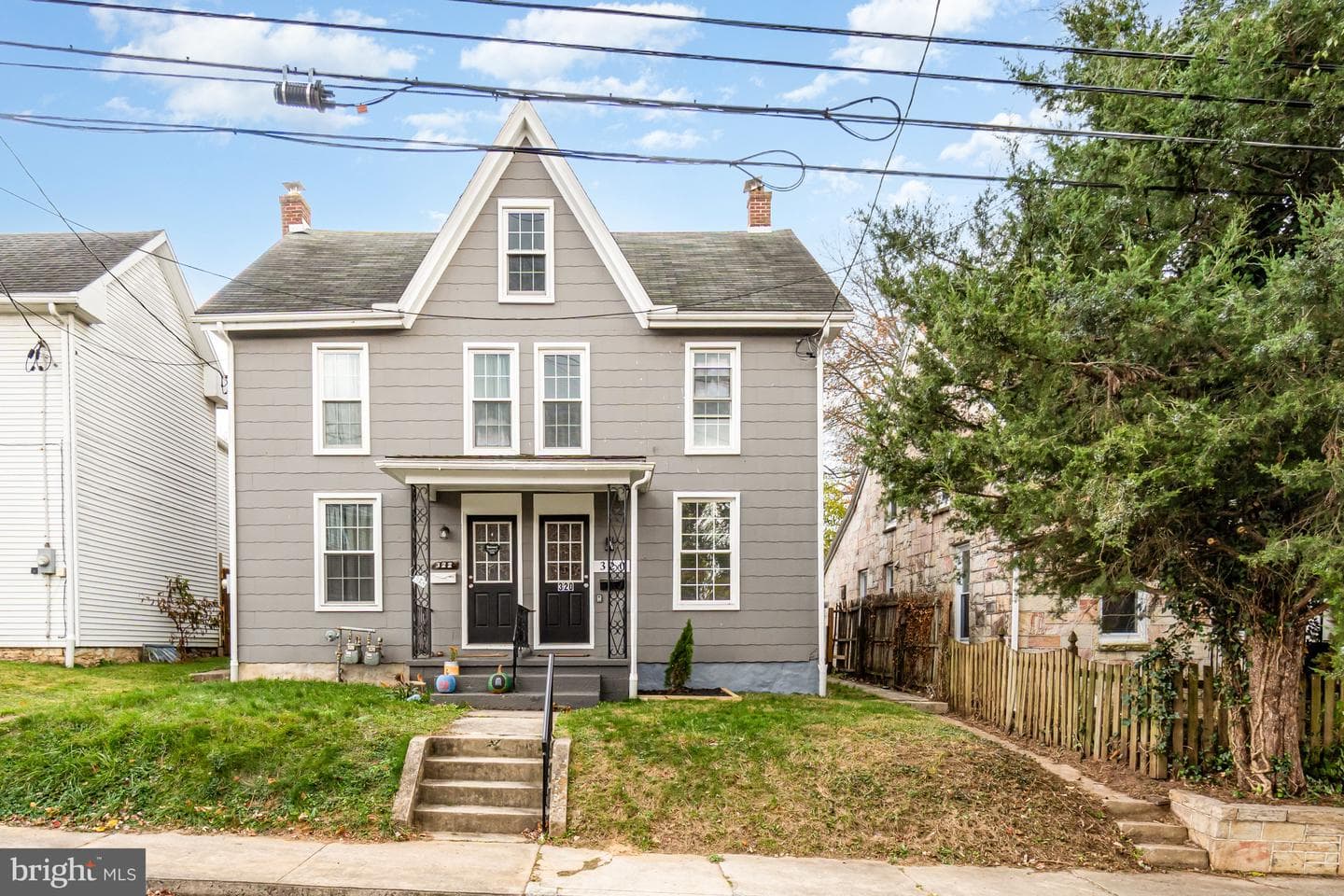 320 Fort Street photo 1