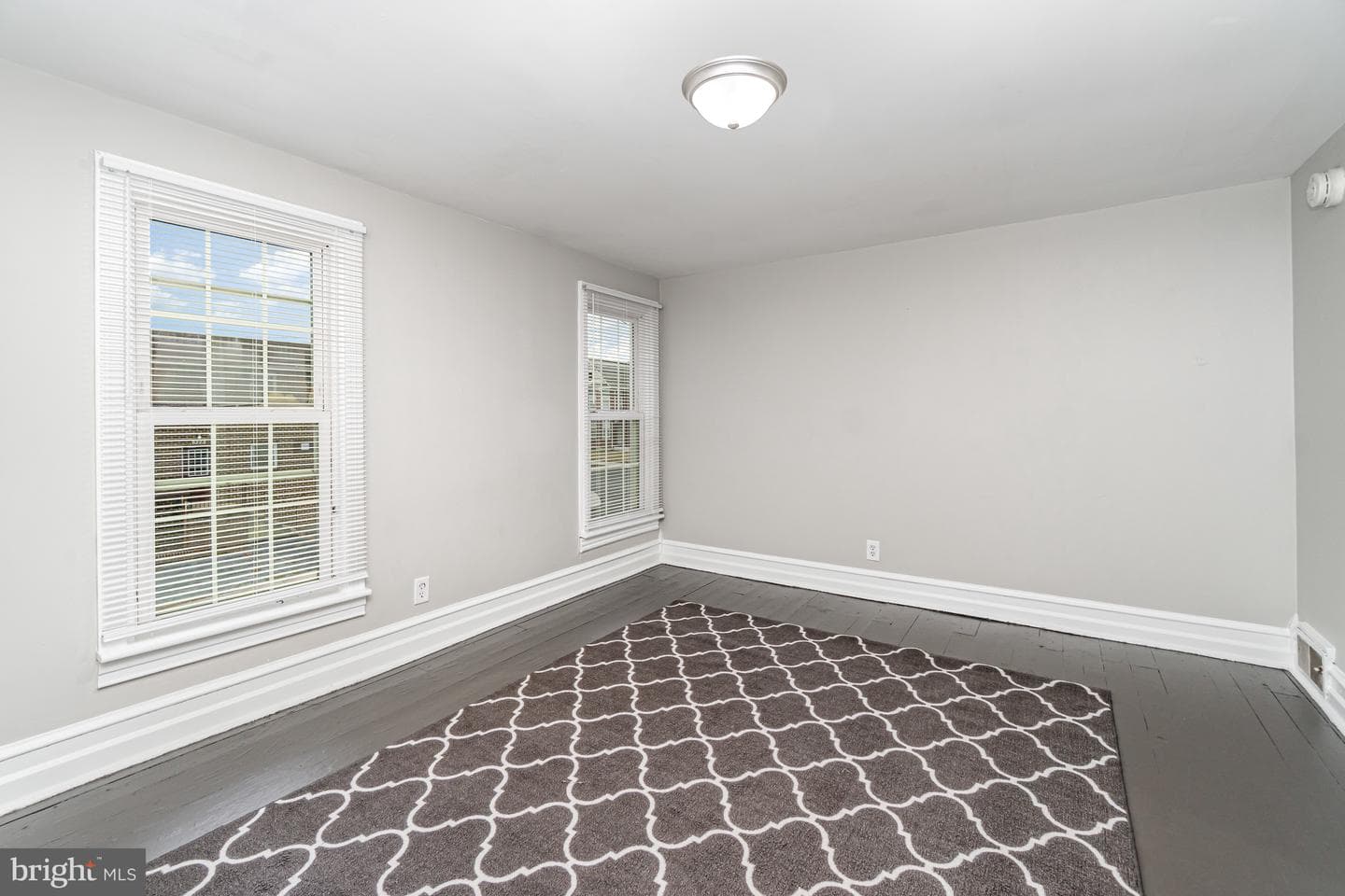 320 Fort Street photo 15