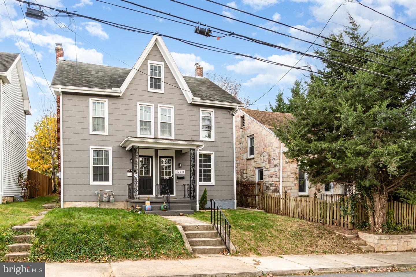 320 Fort Street photo 2