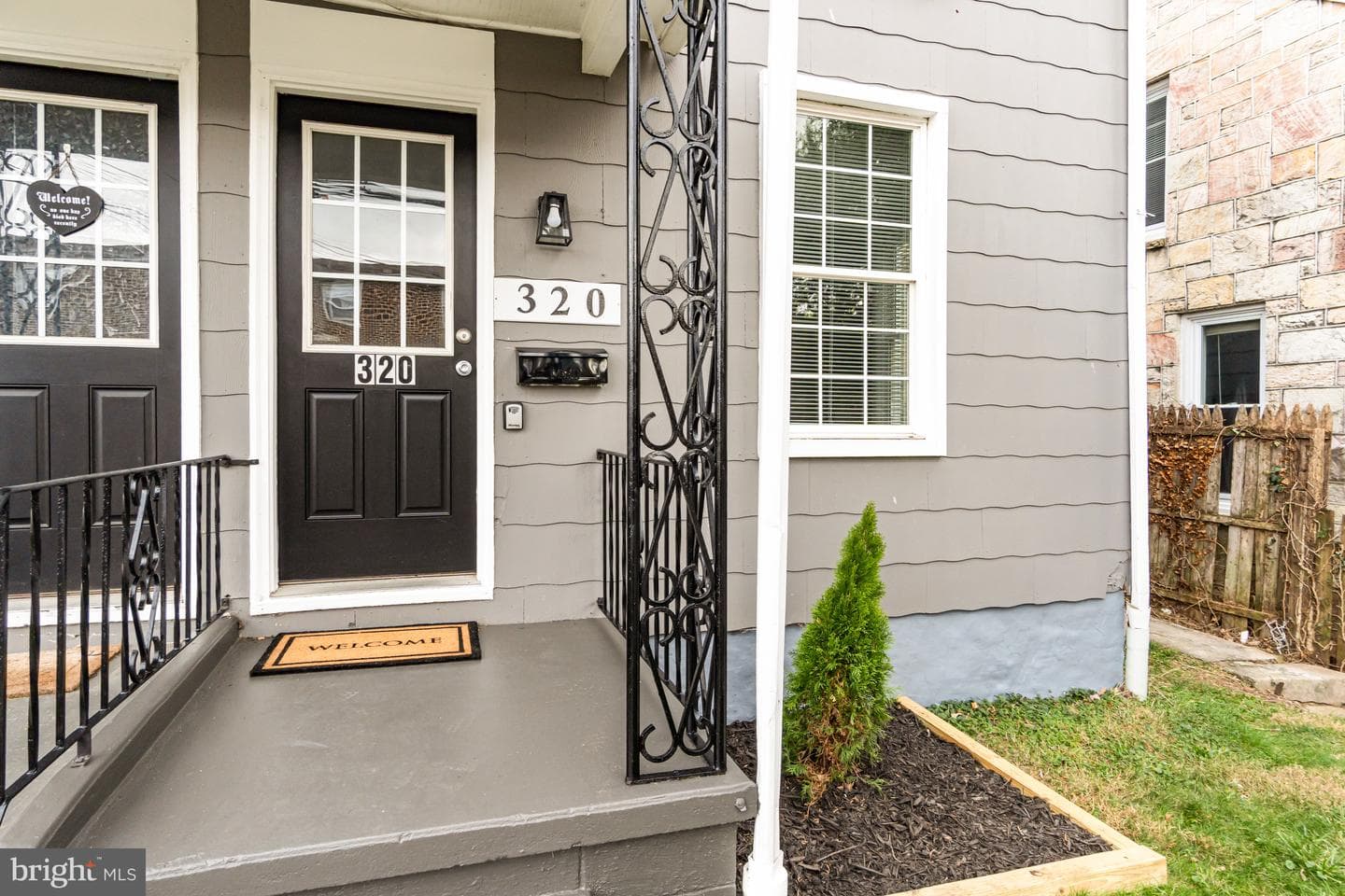 320 Fort Street photo 3
