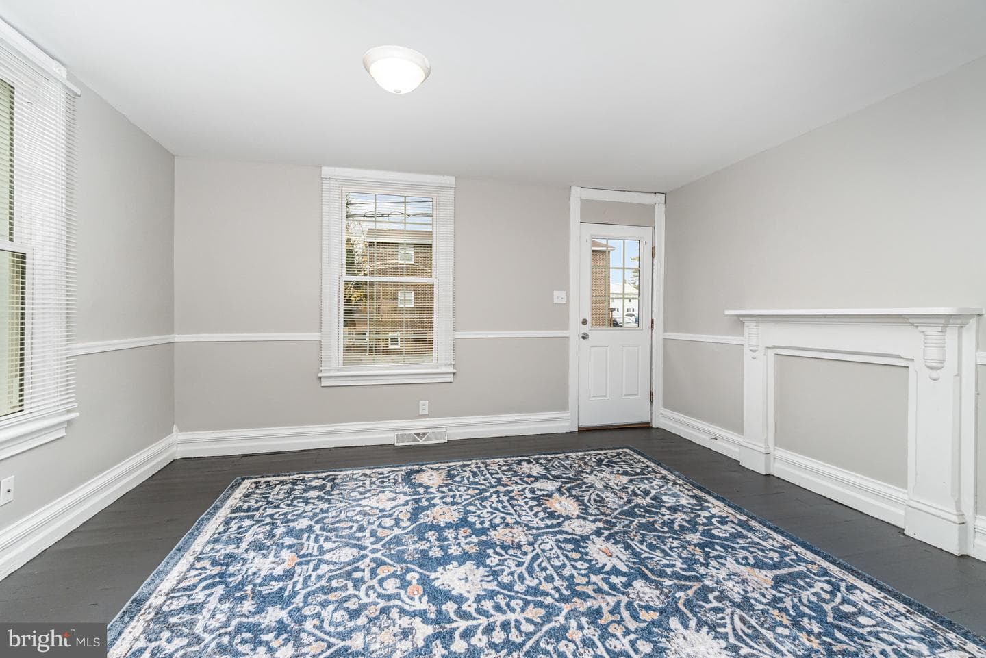 320 Fort Street photo 4